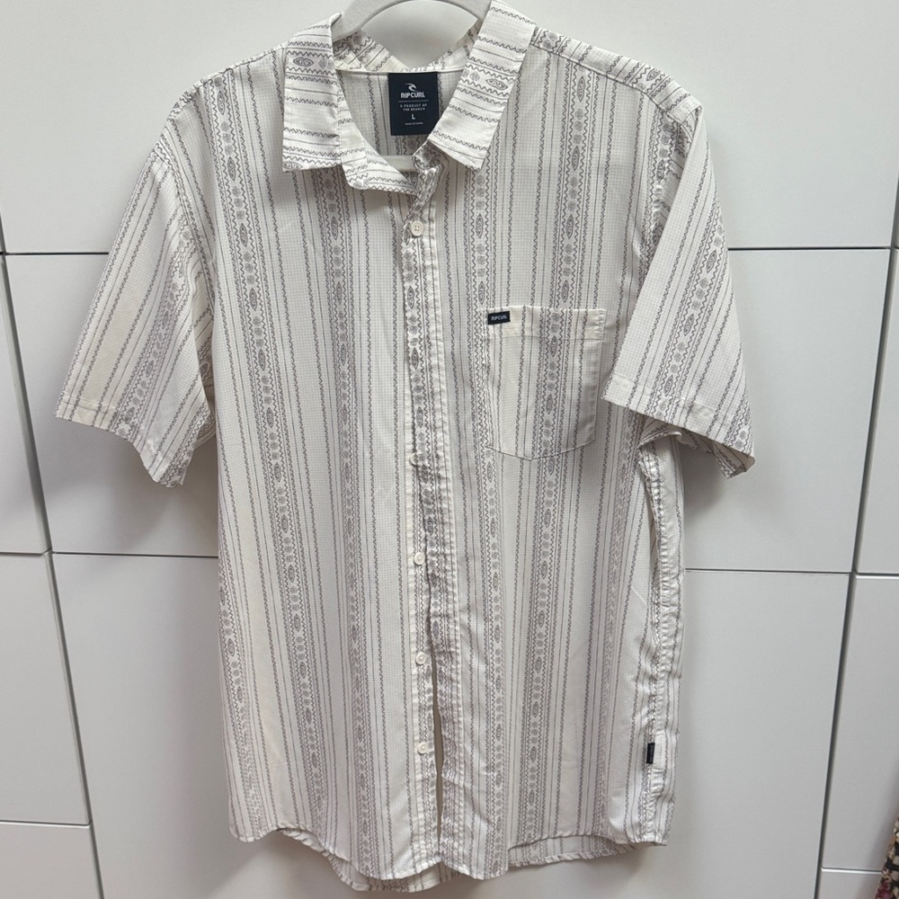 Rip Curl Men's Cream Patterned Button Down Shirt